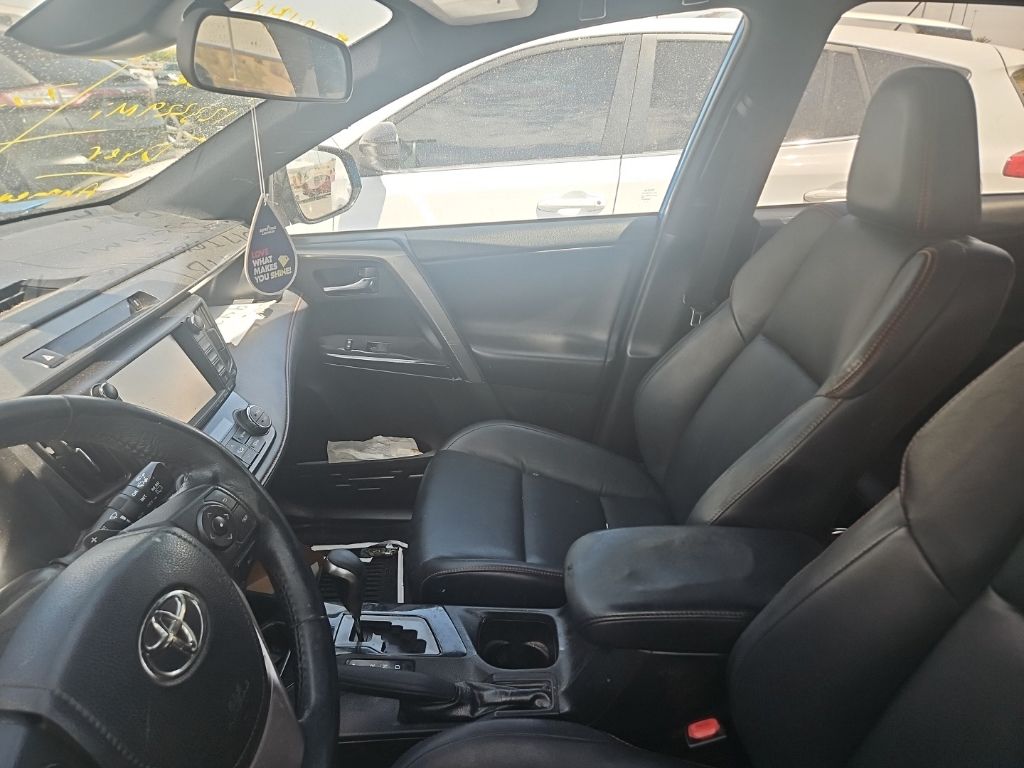Used 2017 Blue Toyota SE image 5