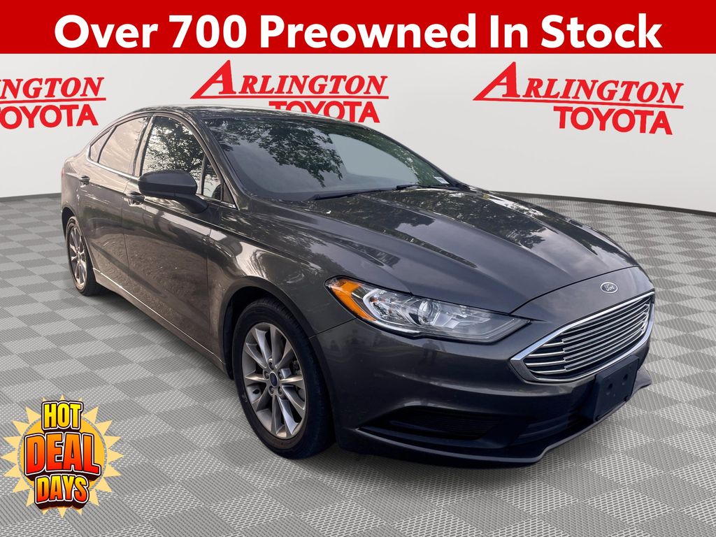2017 Ford Fusion SE FWD's photo