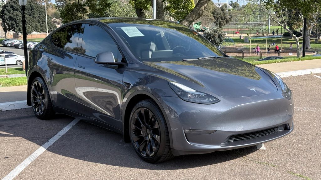 Used 2022 Tesla Model Y Long Range 4D Sport Utility