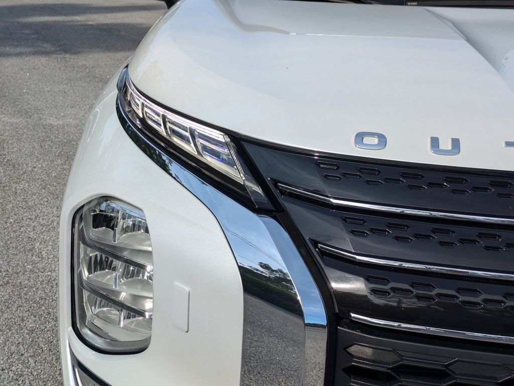 Used 2023 Mitsubishi Outlander SUV