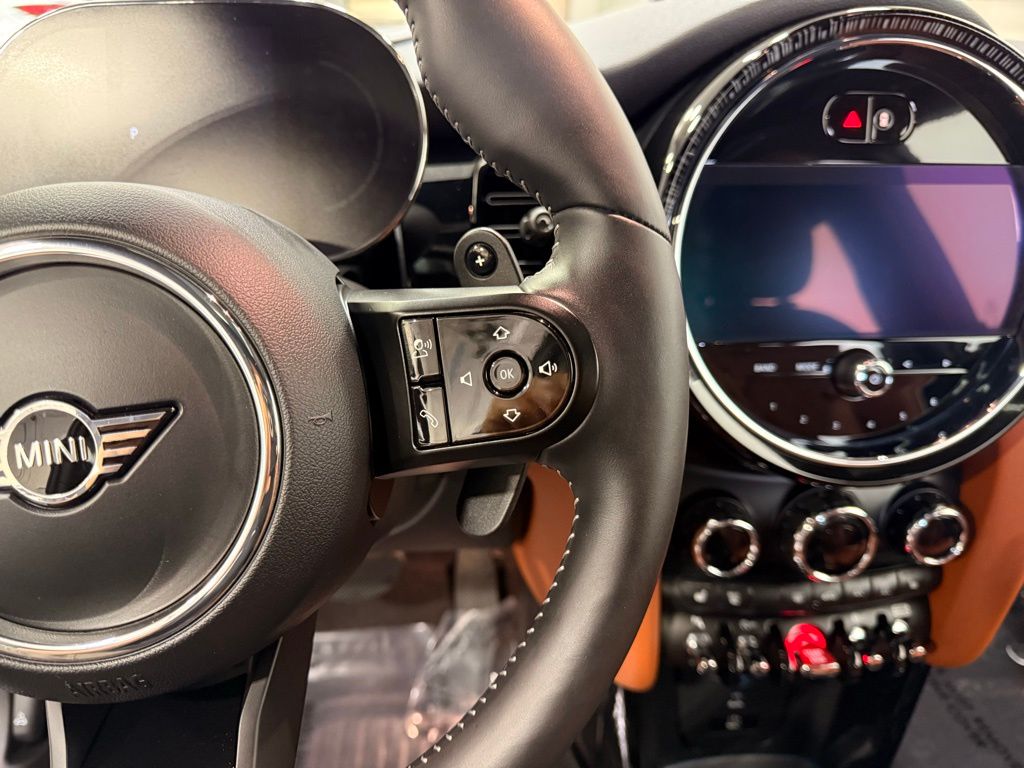 2023 MINI Cooper Base 14