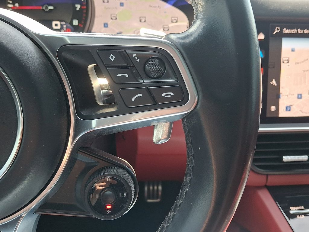 Thumbnail: 2022 Porsche Cayenne - 27