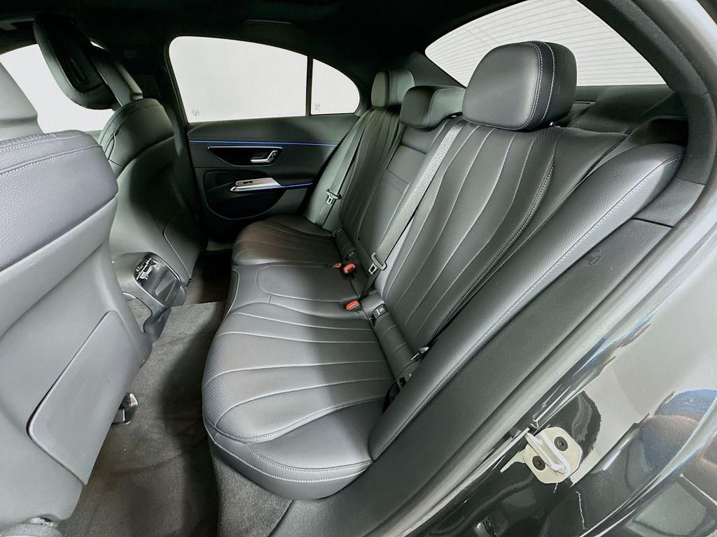 Thumbnail: 2025 Mercedes-Benz E-Class - 25