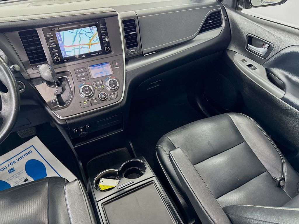 Used Car 2020 Toyota Sienna  For Sale Under $30,000 In Austin, Texas