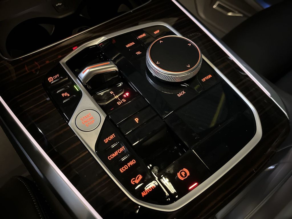 Thumbnail: 2026 BMW X5 - 20