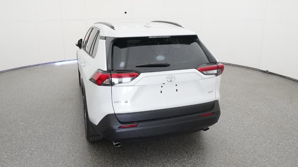 Thumbnail: 2025 Toyota RAV4 - 3