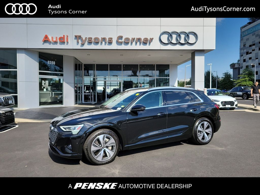 2024 Audi Q8 e-tron Premium Plus -
                Vienna, VA