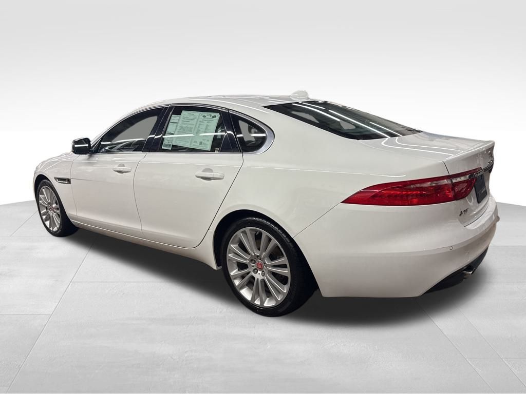 2020 Jaguar XF 25t Premium - 2