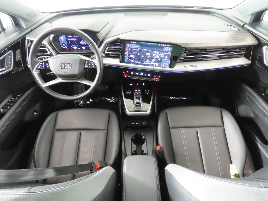 Thumbnail: 2023 Audi Q4 e-tron - 12