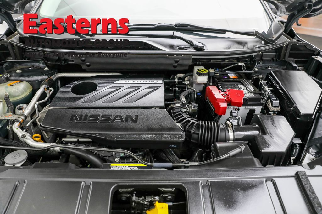 Used 2023 Gray Nissan S image 7