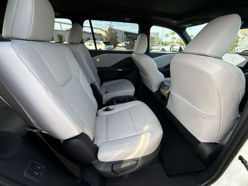 Thumbnail: 2026 Lexus TX - 17