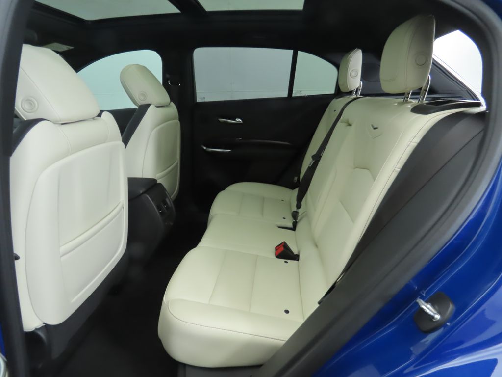 Thumbnail: 2021 Cadillac XT4 - 21