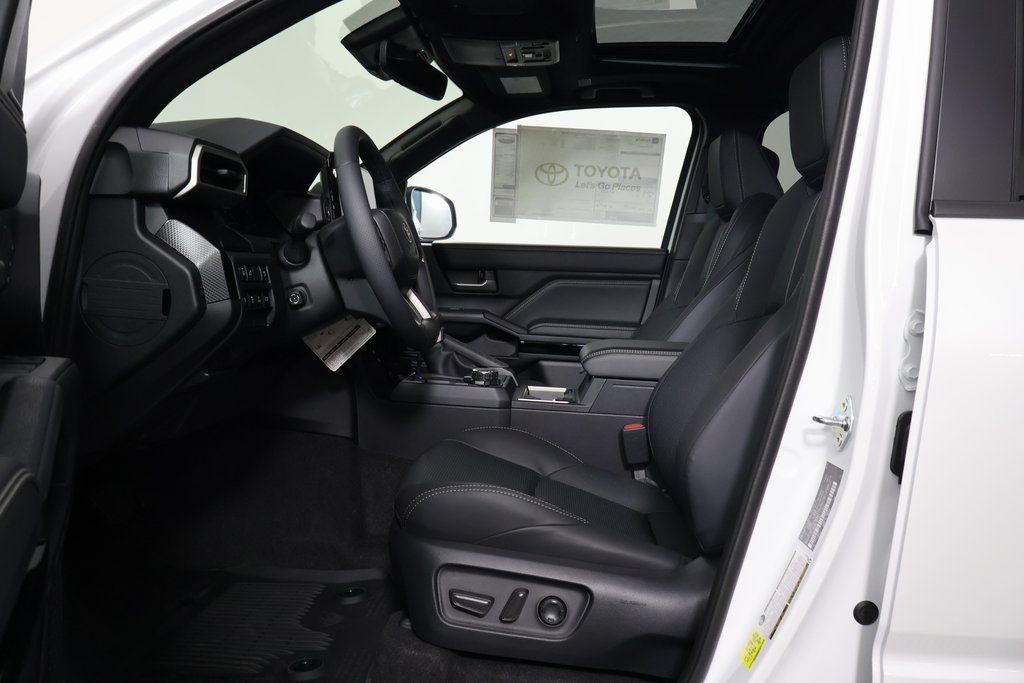 Thumbnail: 2025 Toyota 4Runner - 5