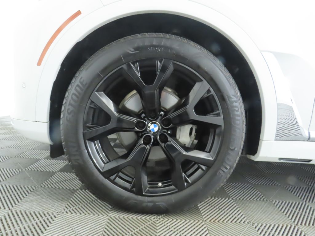 Thumbnail: 2020 BMW X7 - 31