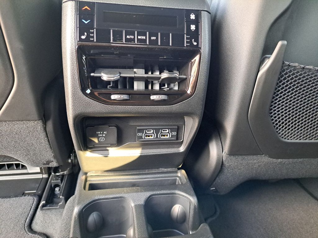New Car 2025 Jeep Grand Cherokee L  Limited For Sale Under $50,000 In Austin, Texas