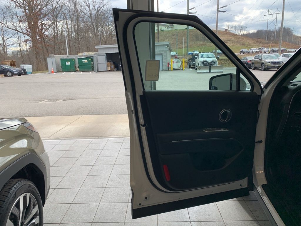 New 2026 White Hyundai SEL image 11