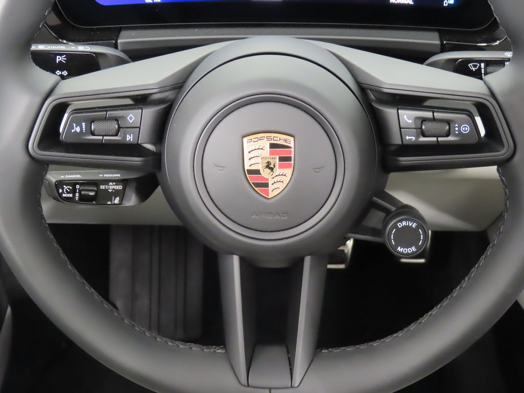 Thumbnail: 2025 Porsche Macan - 19