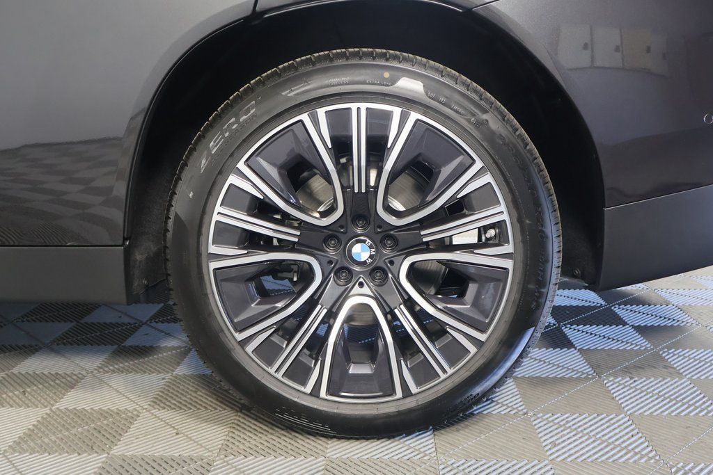 Thumbnail: 2025 BMW X3 - 10