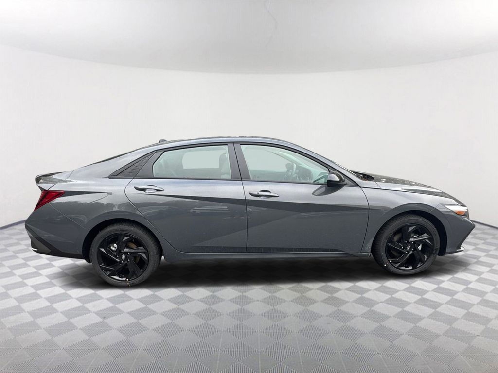 2026 Hyundai Elantra SEL Sport - 3