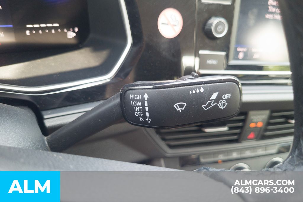 Used 2024 Blue Volkswagen 1.5T S image 32