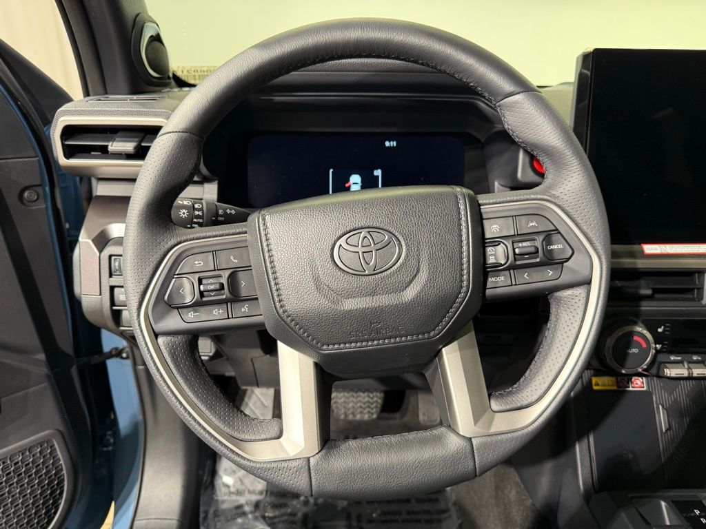 Thumbnail: 2025 Toyota 4Runner - 23