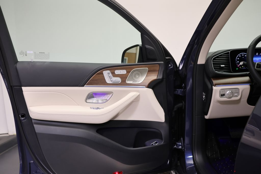Thumbnail: 2026 Mercedes-Benz GLE - 31