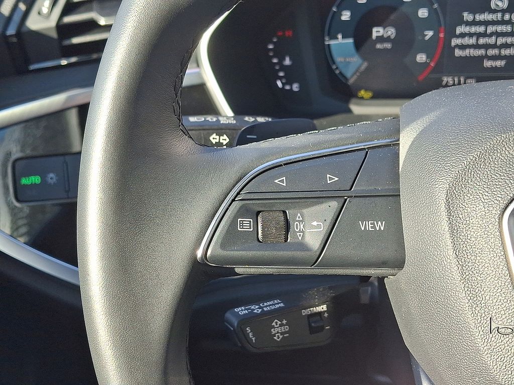 Thumbnail: 2025 Audi Q3 - 21