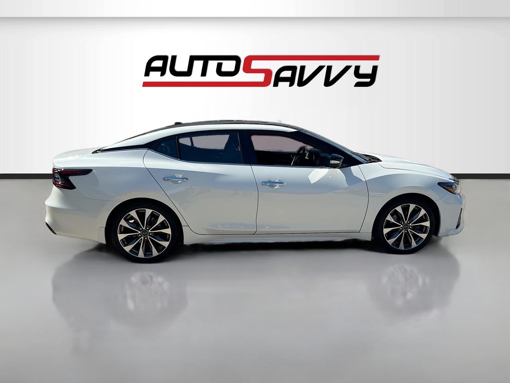Used 2023 White Nissan Platinum image 8