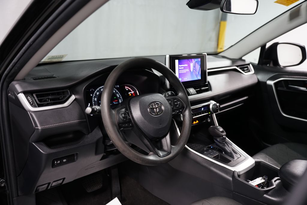 2023 Toyota RAV4 XLE 11