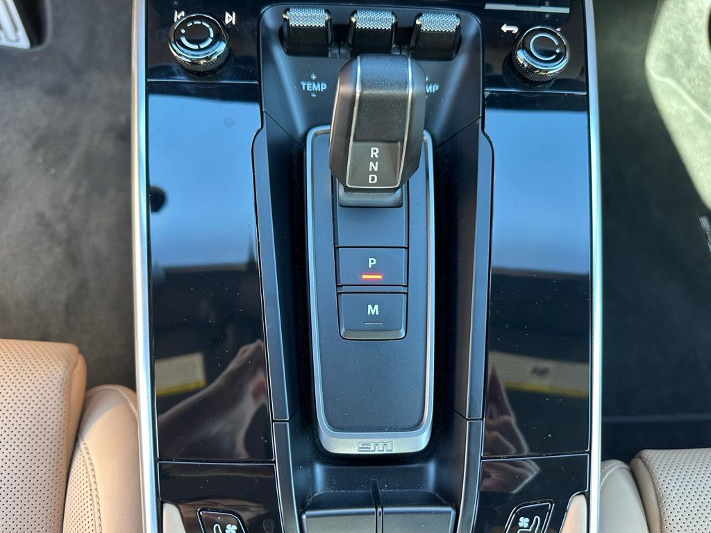 Thumbnail: 2023 Porsche 911 - 28