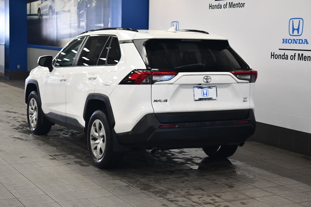 Thumbnail: 2019 Toyota RAV4 - 5