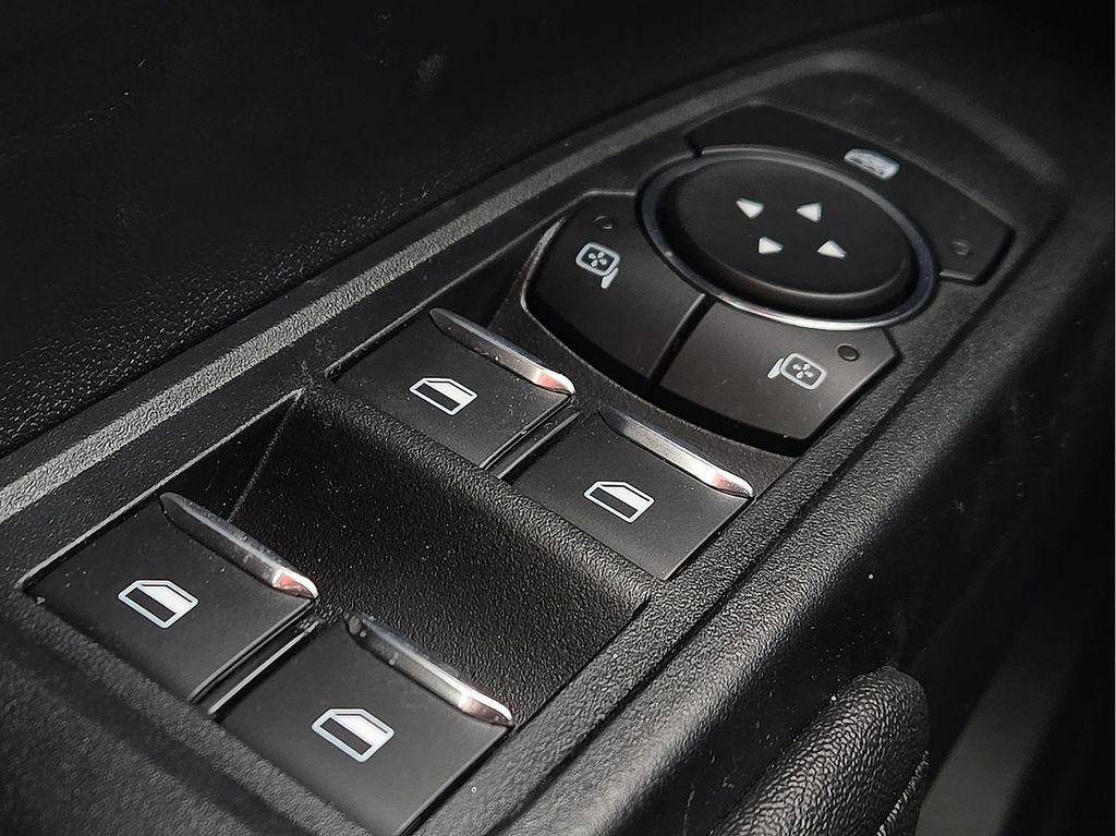 2025 Ford Ranger XL - Photo 31