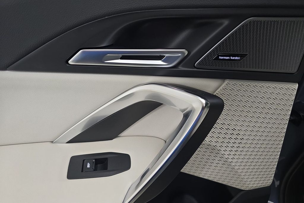 2026 Bmw X1 M35i photo 18