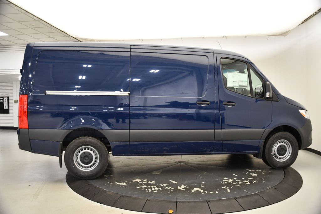 2025 Mercedes-Benz Sprinter 2500 5