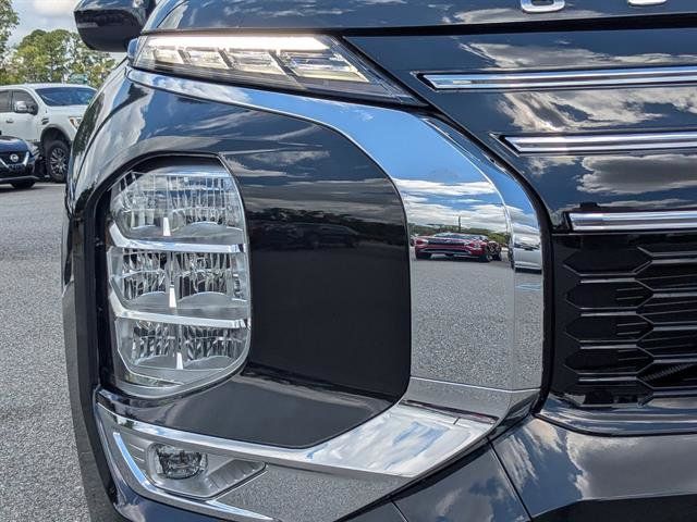 Used 2025 Mitsubishi Outlander SUV