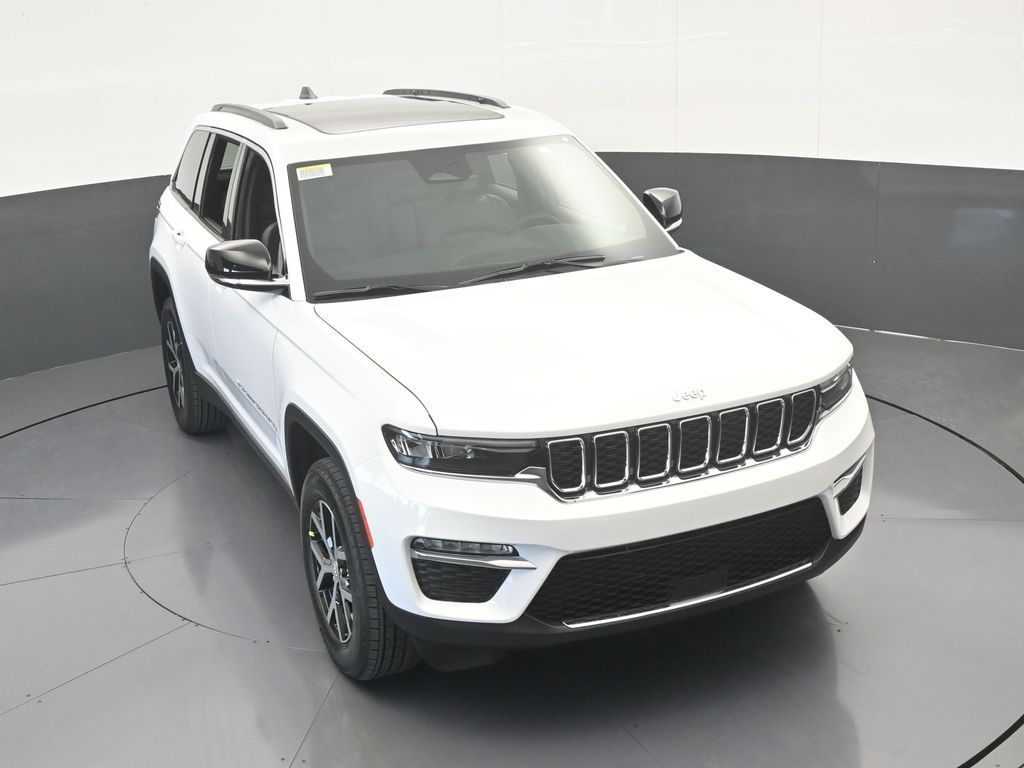 Used 2025 Bright White Clearcoat Jeep Limited image 49