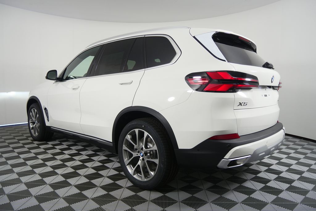 Thumbnail: 2026 BMW X5 - 5