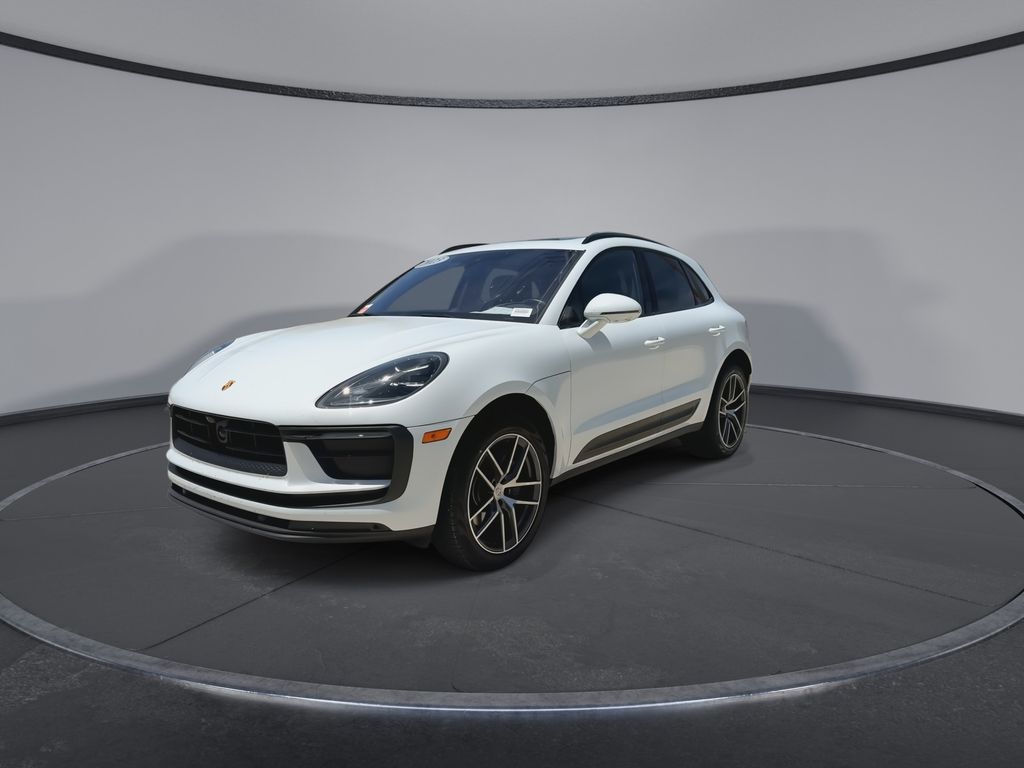 Thumbnail: 2023 Porsche Macan - 4