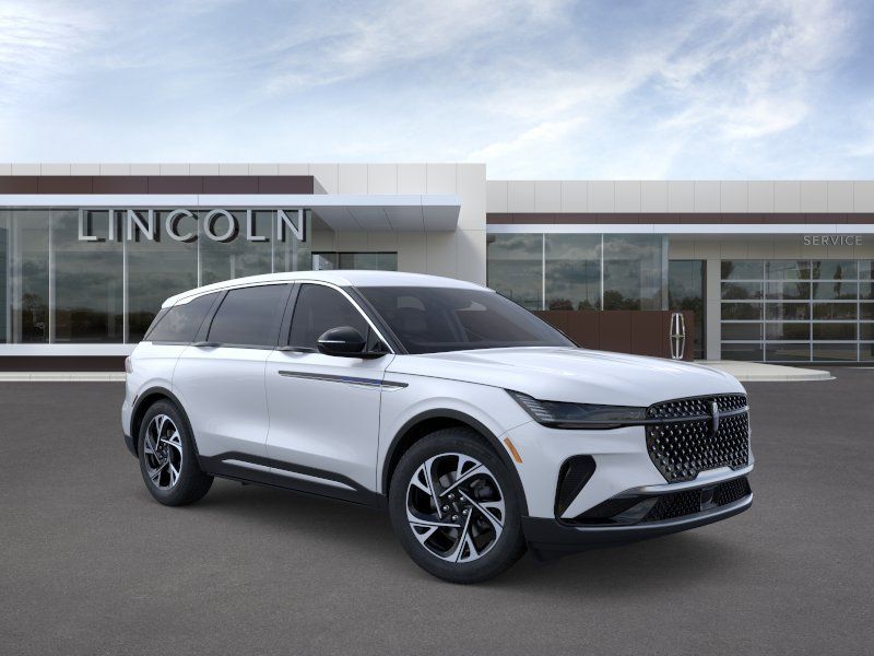 Thumbnail: 2026 Lincoln Nautilus - 7