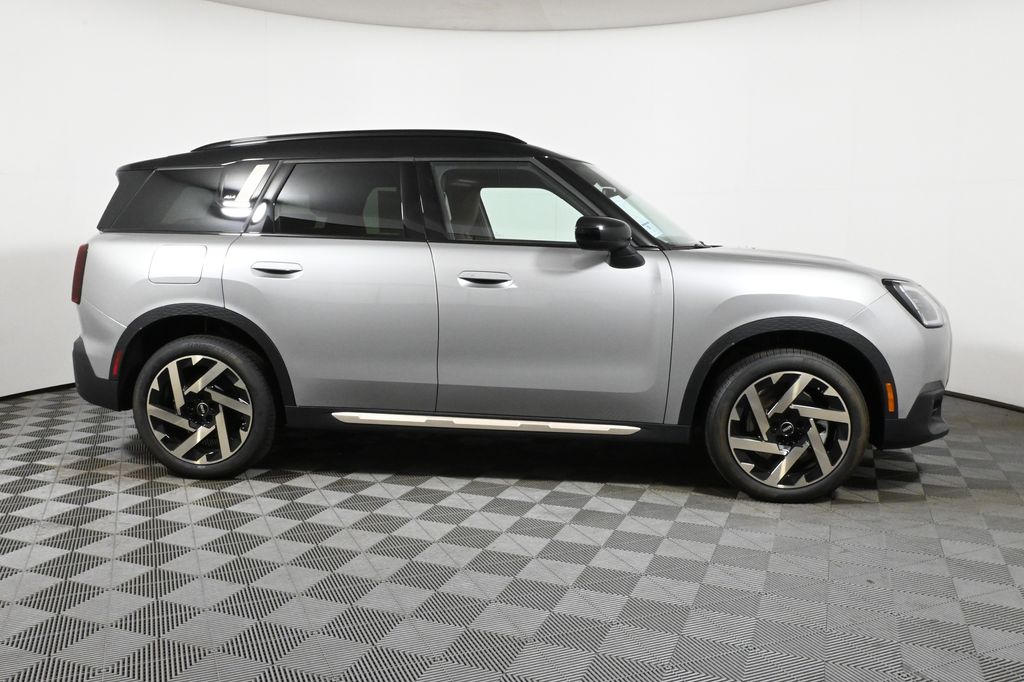 2025 MINI Cooper Countryman Base 8