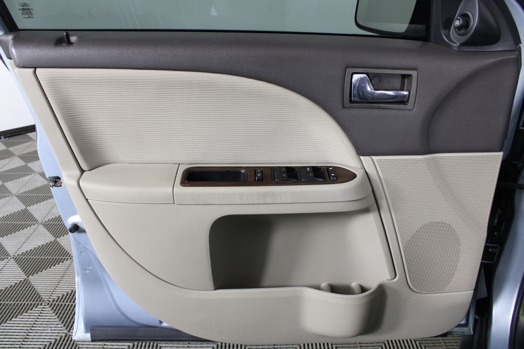 Used 2008 Ford Taurus for sale in 