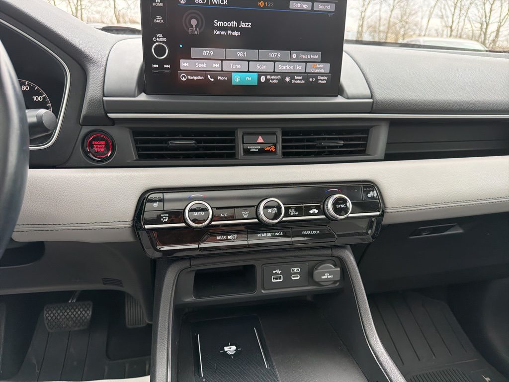 Thumbnail: 2023 Honda Pilot - 16