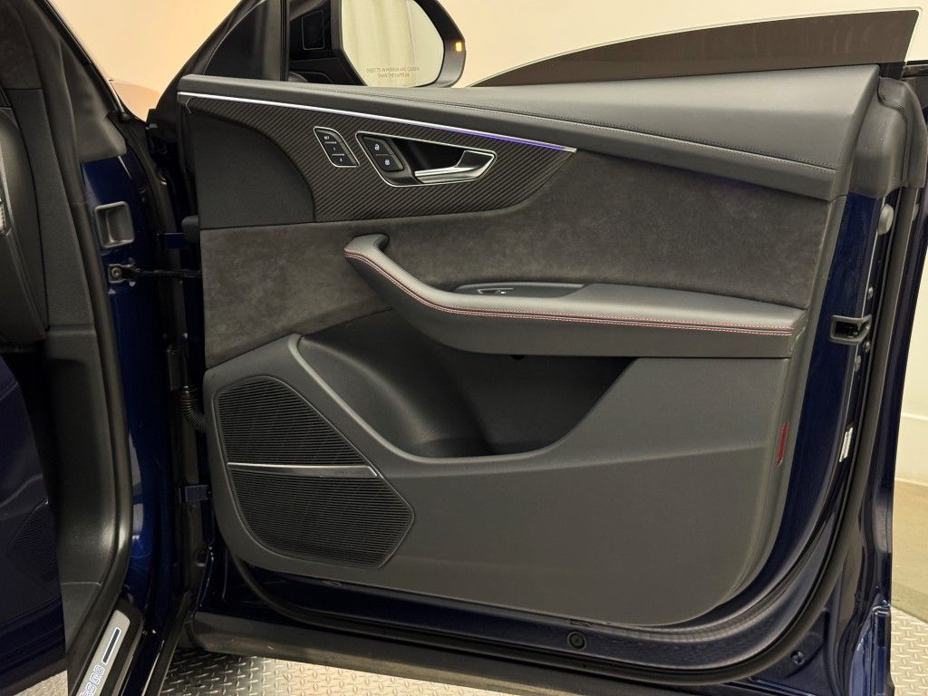 Thumbnail: 2021 Audi RS Q8 - 26
