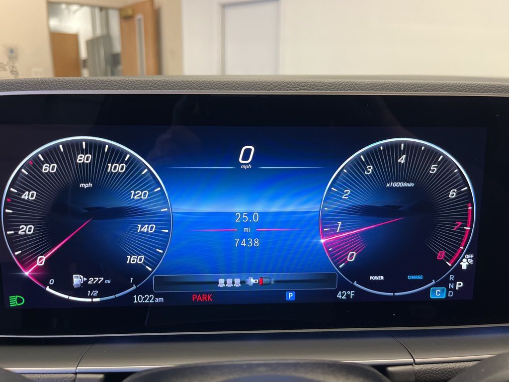 Thumbnail: 2025 Mercedes-Benz GLE - 17