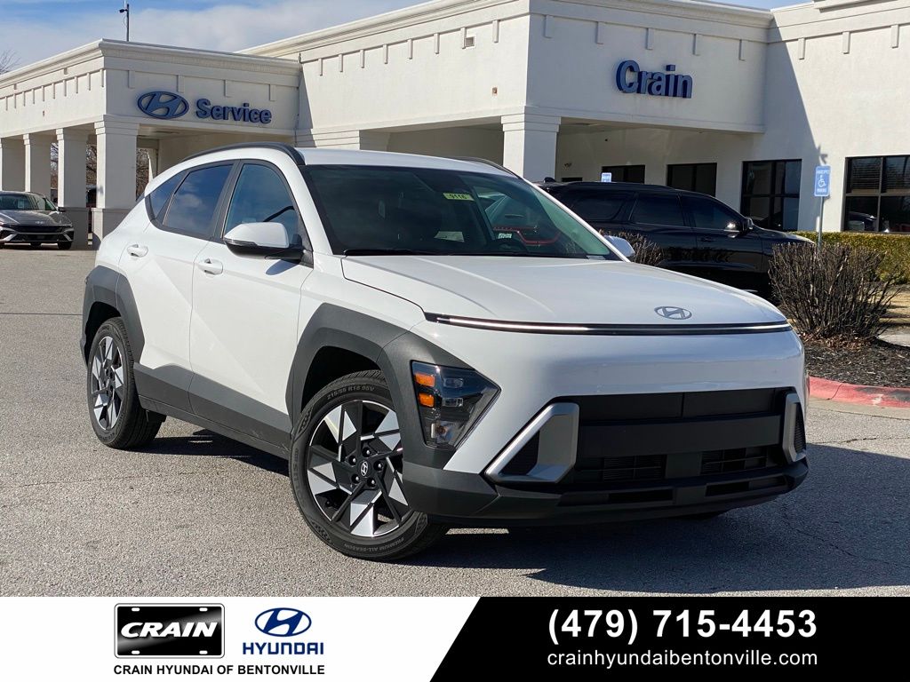 White 2025 Hyundai Kona SUV / Crossover Front-Wheel Drive Continuously Variable Transmission