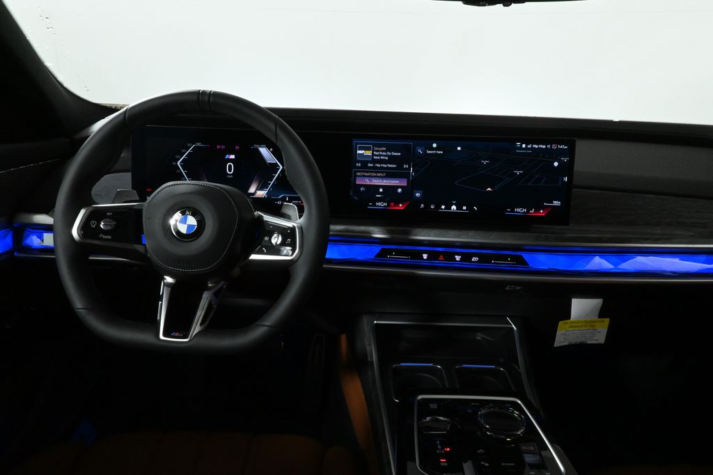 2025 BMW 7 Series 760i xDrive 4