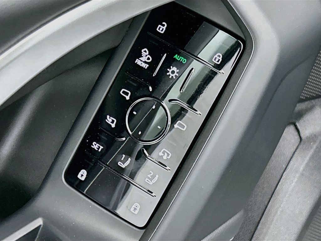 Thumbnail: 2026 Audi Q5 - 22