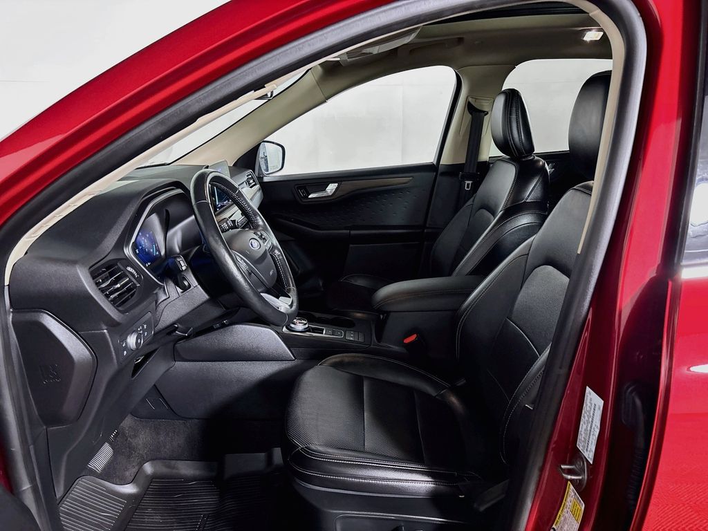2020 Ford Escape Hybrid Titanium