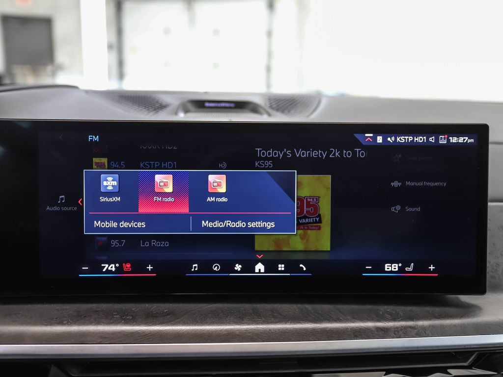 Thumbnail: 2024 BMW X7 - 17