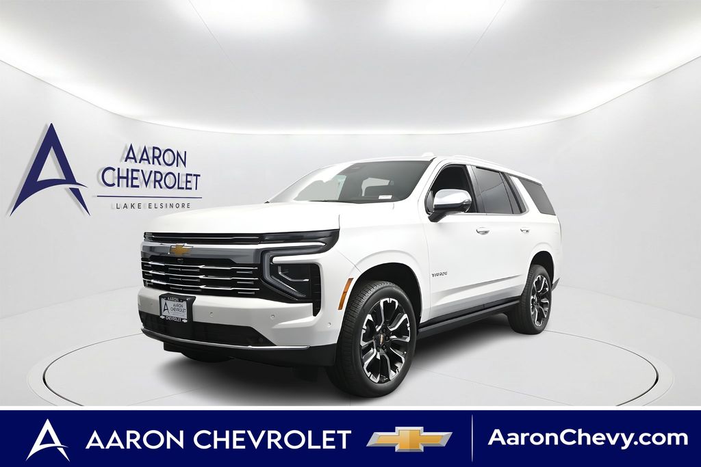 White (Iridescent Pearl Tricoat) 2025 Chevrolet Tahoe SUV / Crossover Four-Wheel Drive